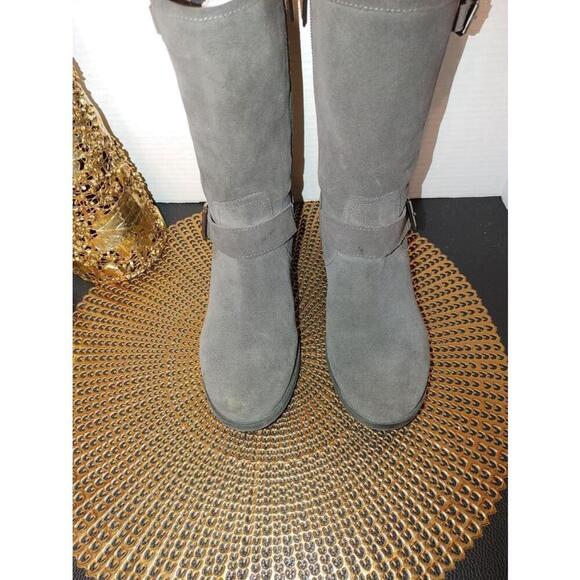 Vince Camuto Whyla Suede Booties Size 7.5 - Picture 2 of 9
